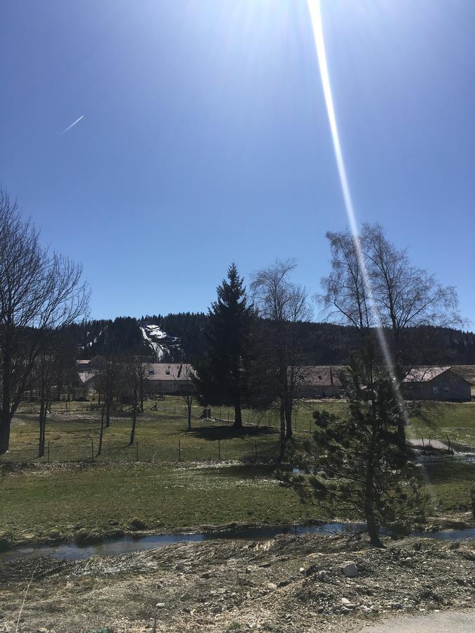 Hotel Les Tremplins La Chaux Neuve Esterno foto