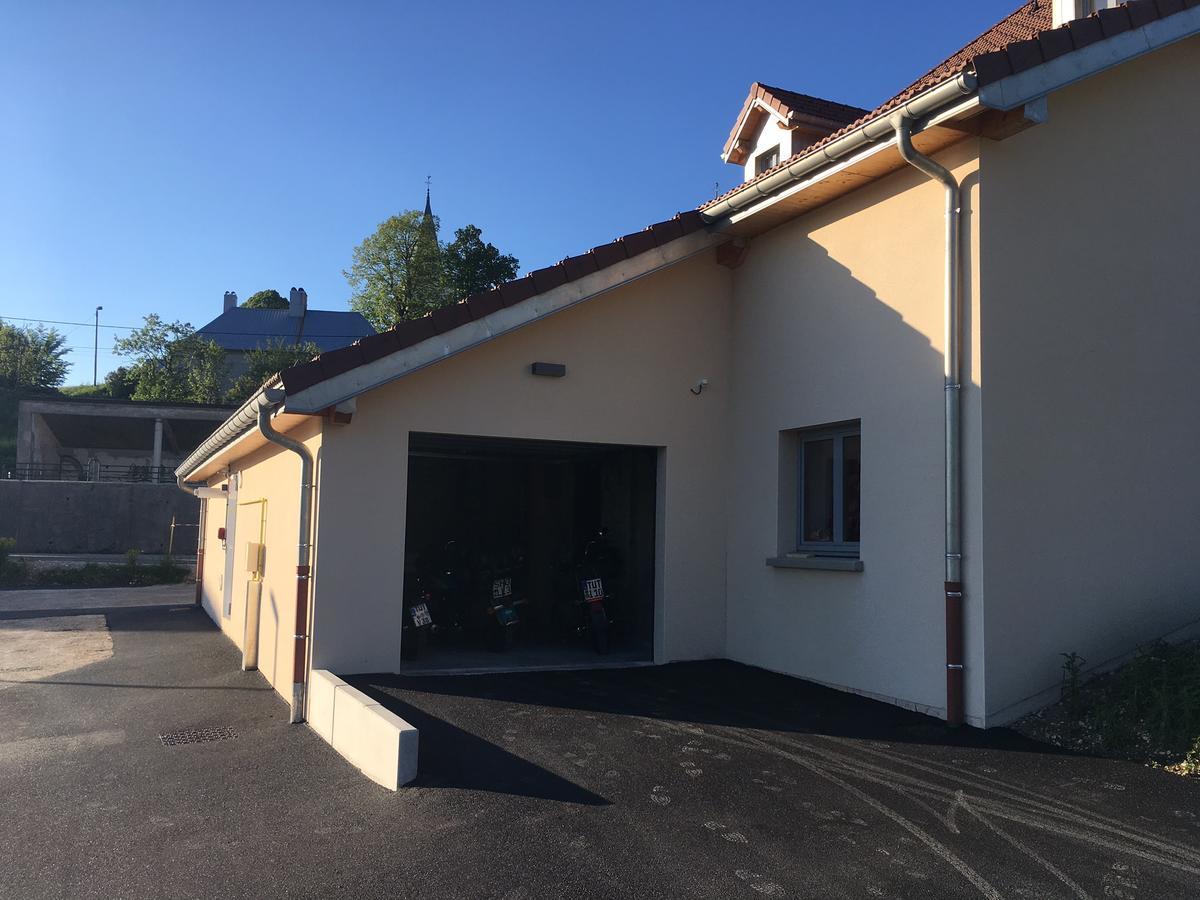Hotel Les Tremplins La Chaux Neuve Esterno foto